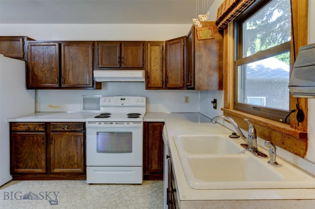 331 S 7th Street, Livingston MT 59047