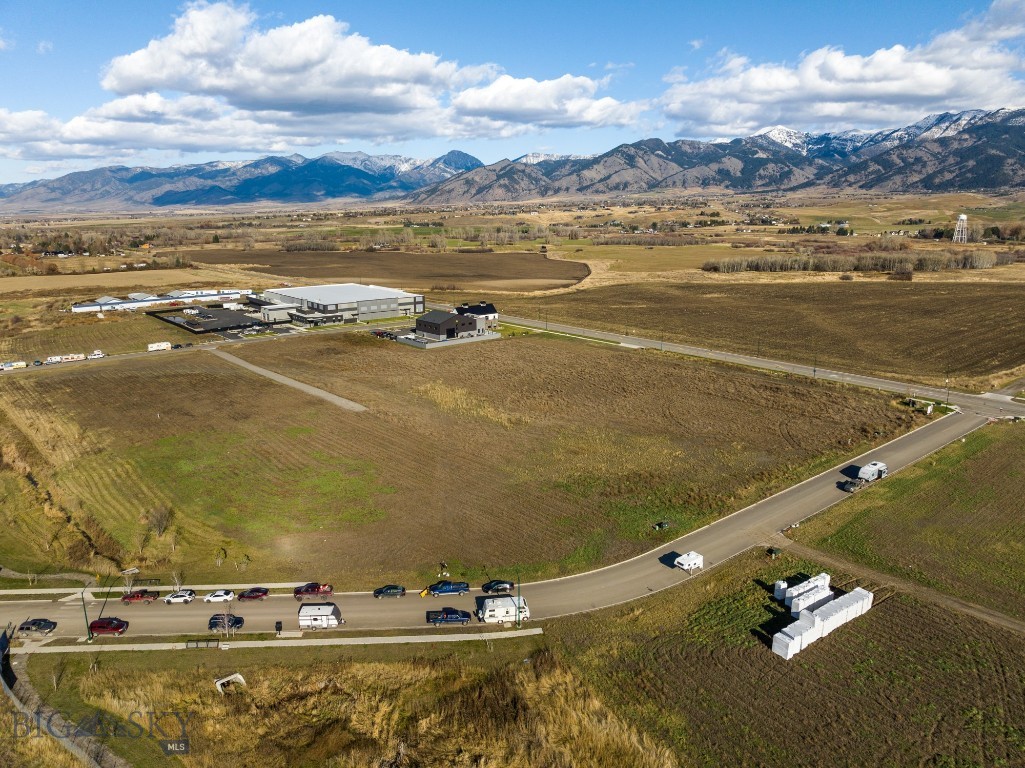 3355 Royal Wolf Way, Bozeman MT 59718