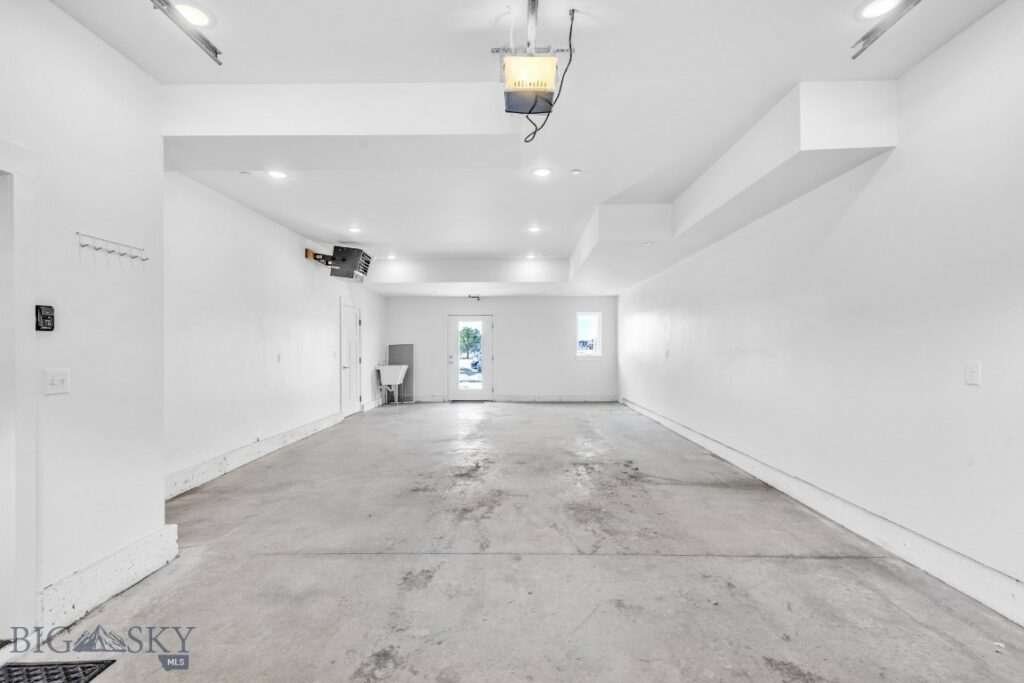 3360 Warbler Way, Bozeman MT 59718