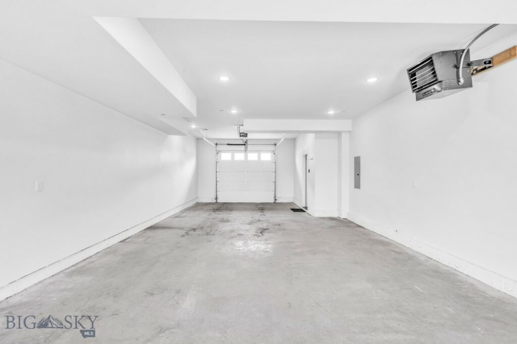 3360 Warbler Way, Bozeman MT 59718