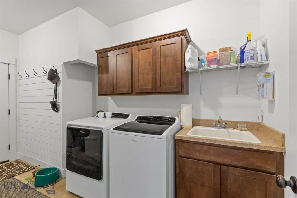 3382 Monida, Bozeman MT 59718