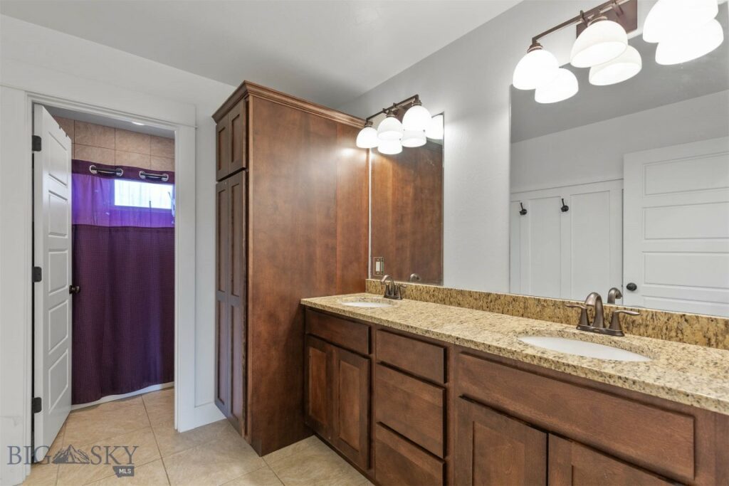 3382 Monida, Bozeman MT 59718