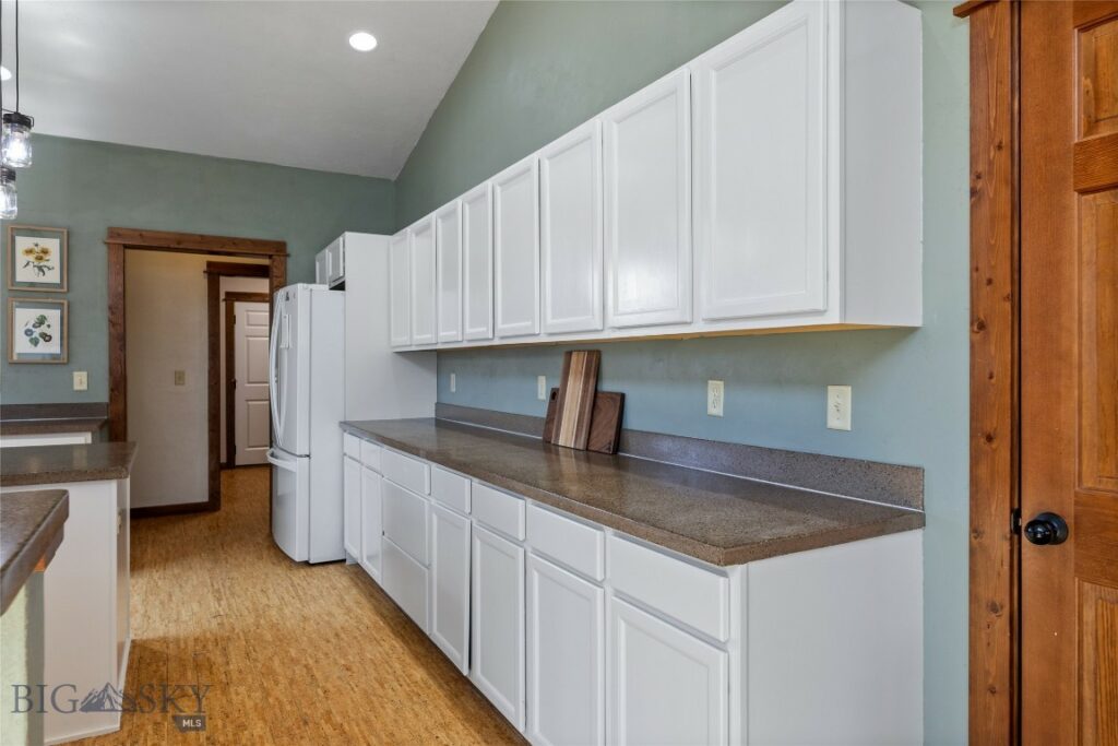 3383 Sora Way, Bozeman MT 59718