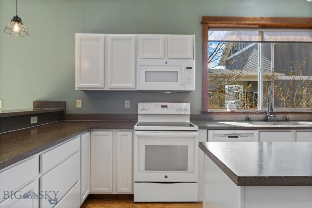 3383 Sora Way, Bozeman MT 59718