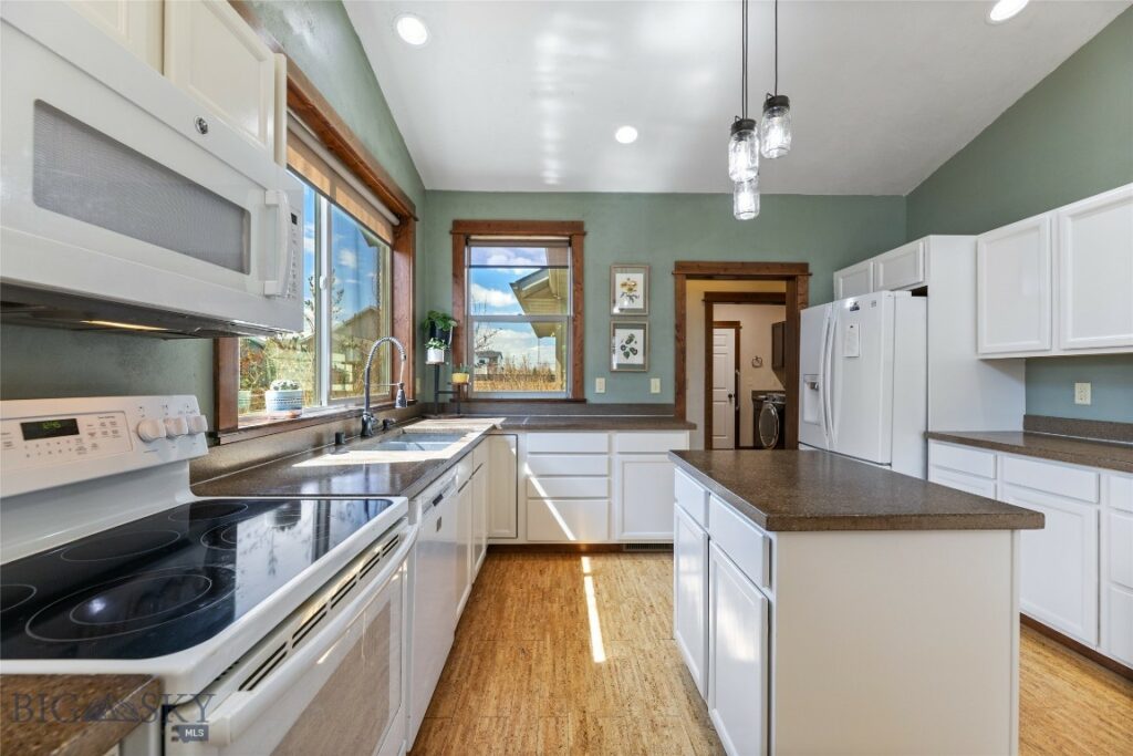 3383 Sora Way, Bozeman MT 59718