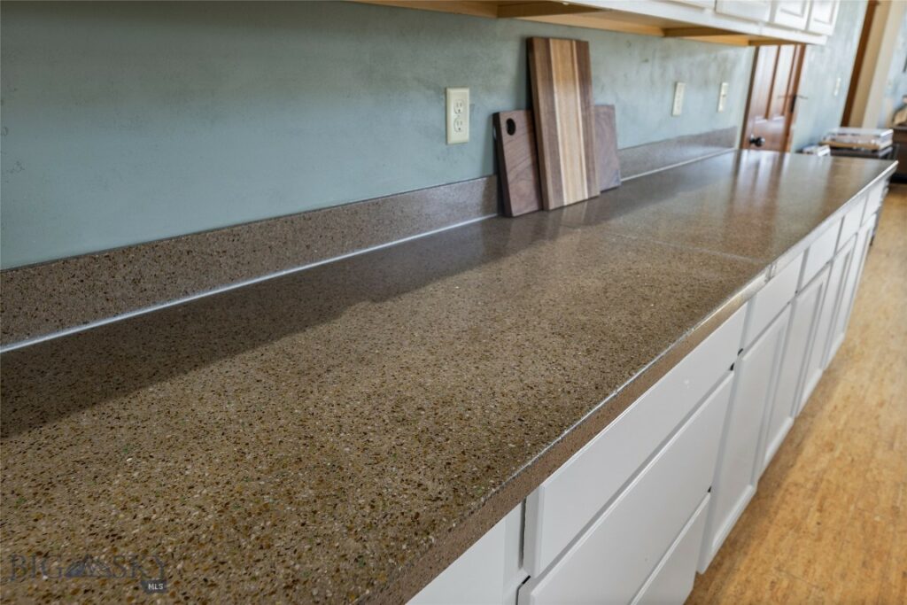 3383 Sora Way, Bozeman MT 59718
