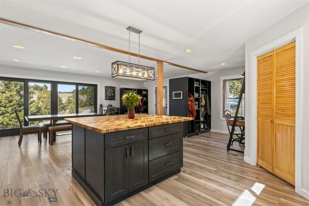 34 Mountain Springs Lane, Bozeman MT 59715