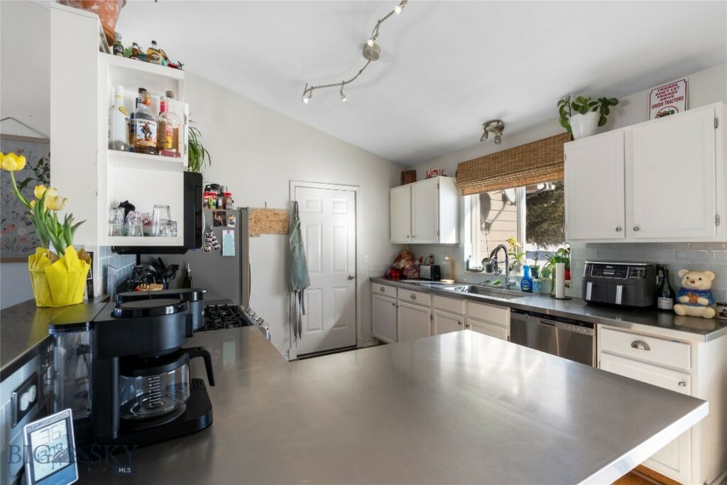 340 Prospector Trail, Bozeman MT 59718
