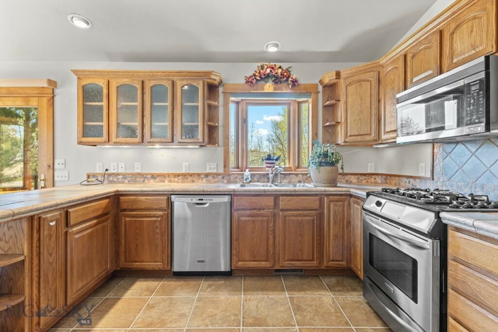 3450 W Hollyhock Drive, Belgrade MT 59714