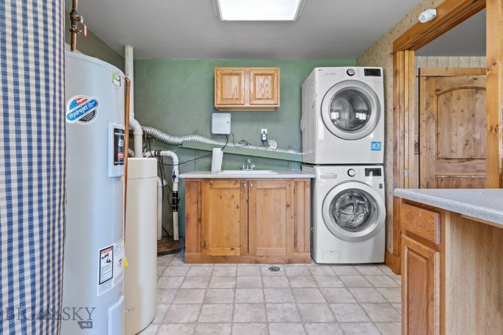 3450 W Hollyhock Drive, Belgrade MT 59714