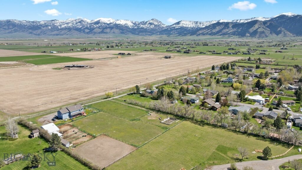 3450 W Hollyhock Drive, Belgrade MT 59714
