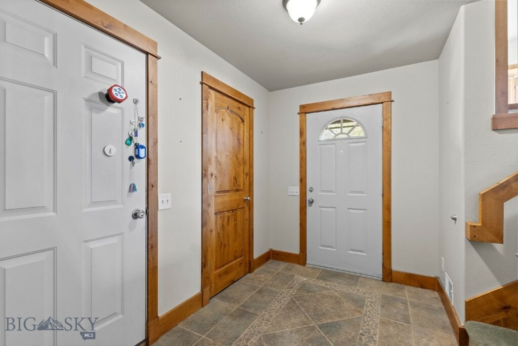 3450 W Hollyhock Drive, Belgrade MT 59714