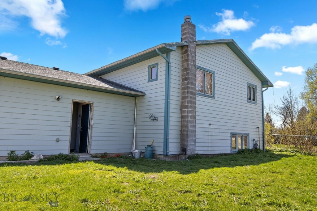 3450 W Hollyhock Drive, Belgrade MT 59714