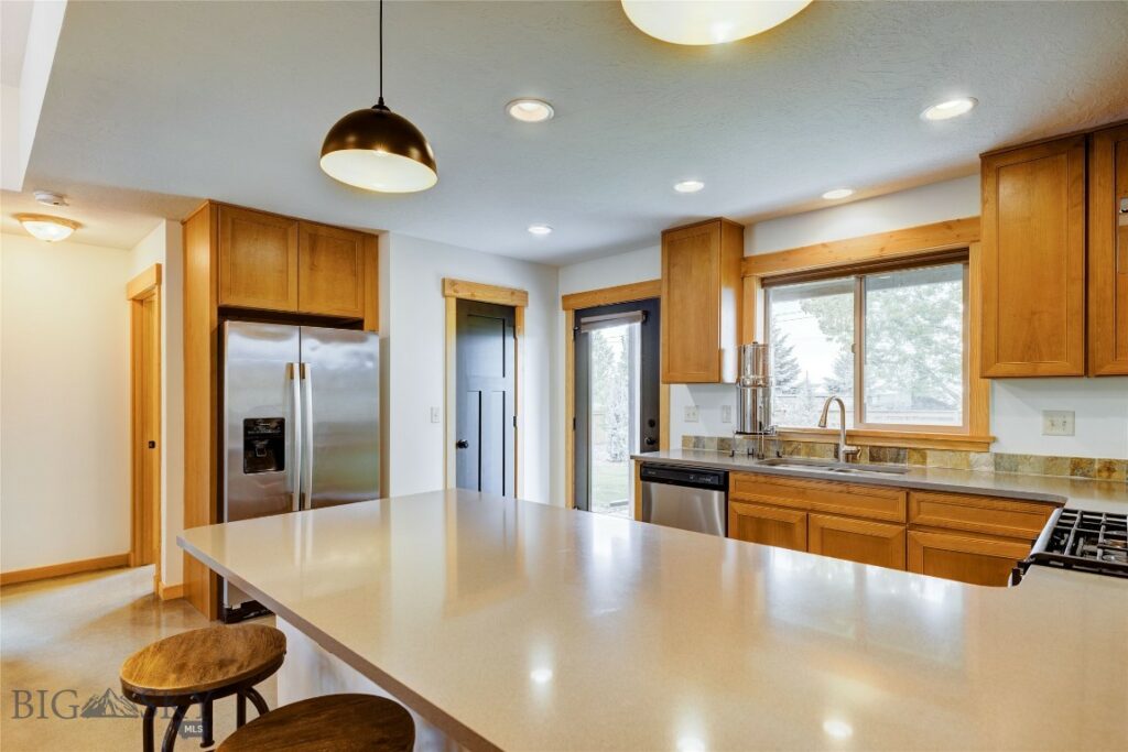 3493 Lolo Way, Bozeman MT 59718