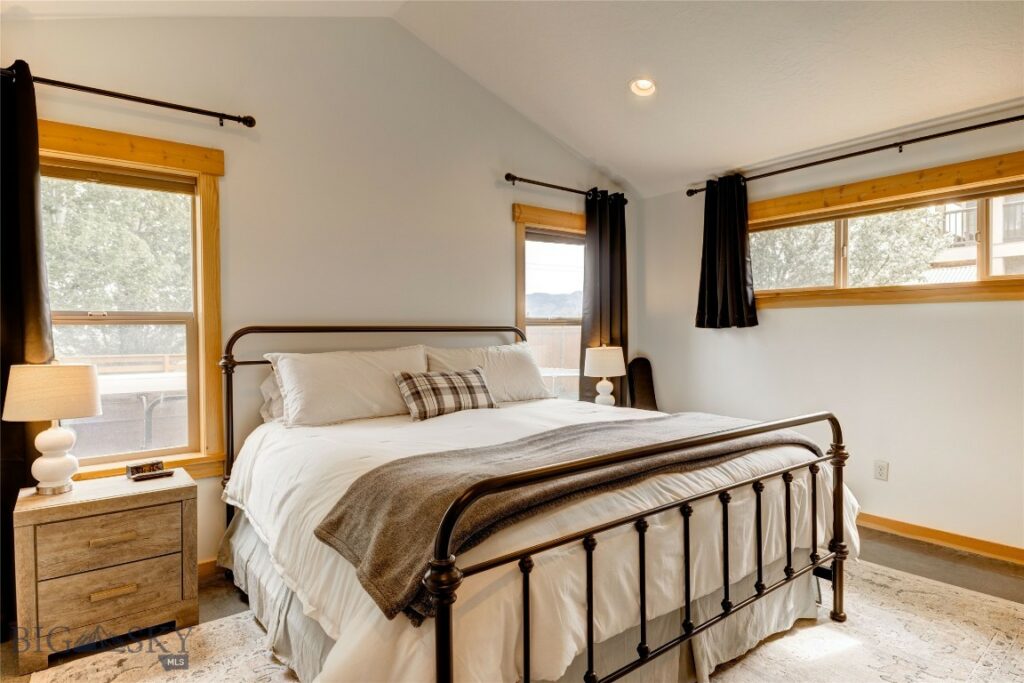 3493 Lolo Way, Bozeman MT 59718