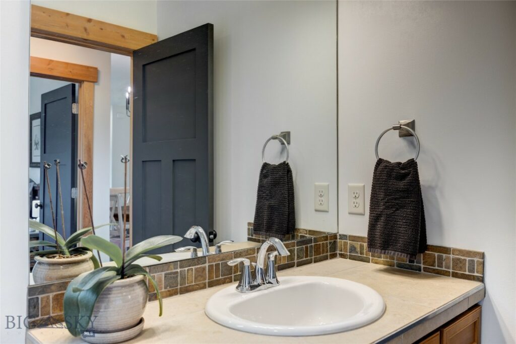 3493 Lolo Way, Bozeman MT 59718