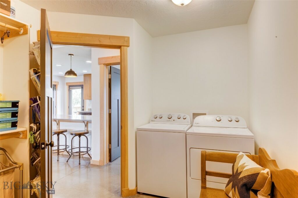 3493 Lolo Way, Bozeman MT 59718
