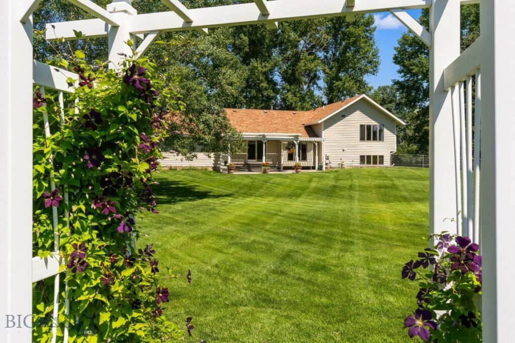 353 Sacajawea Peak Drive, Bozeman MT 59718