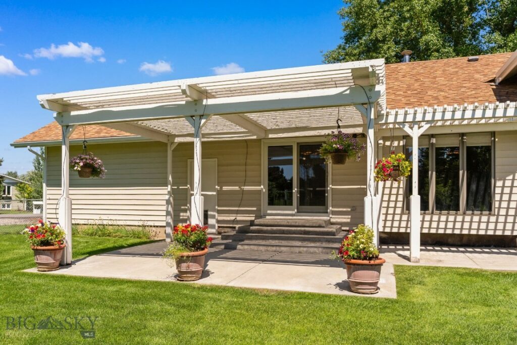 353 Sacajawea Peak Drive, Bozeman MT 59718