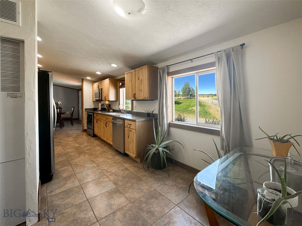 354 Emerald, Belgrade MT 59714