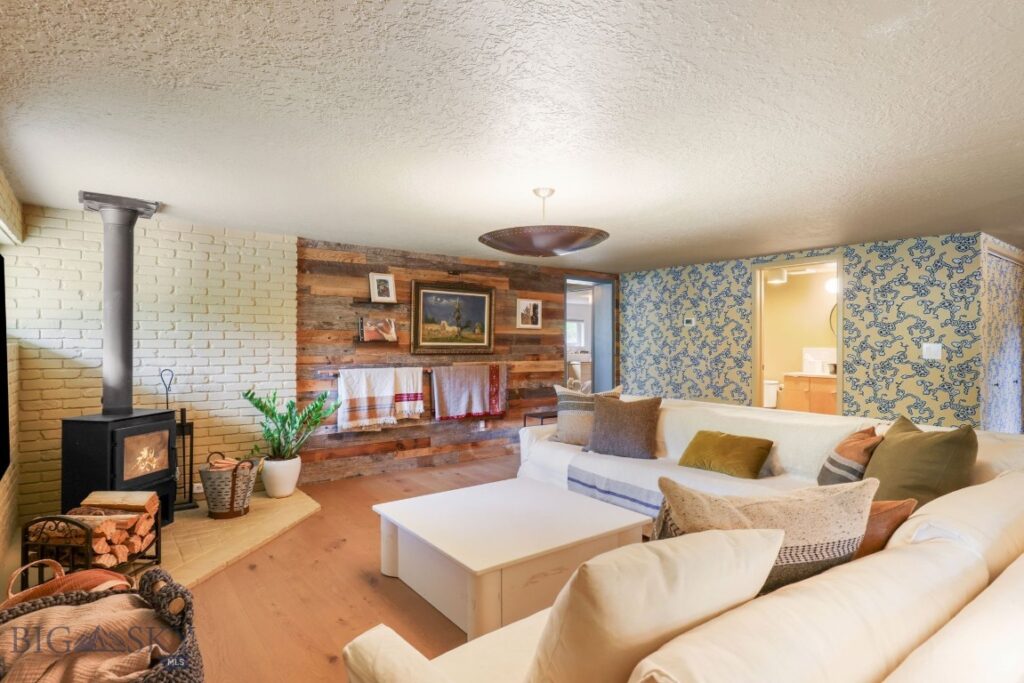 3556 Bear Canyon Road, Bozeman MT 59715