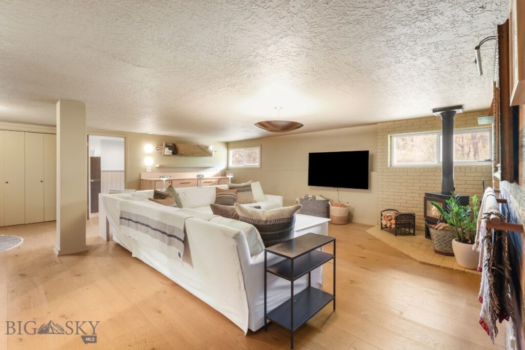3556 Bear Canyon Road, Bozeman MT 59715