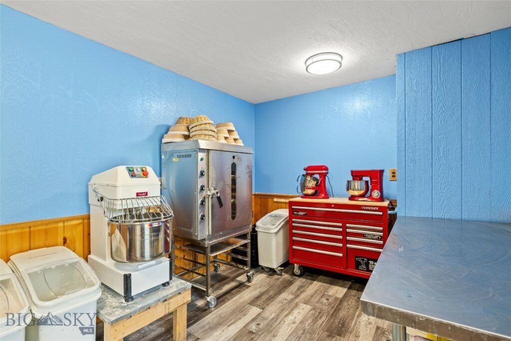3573 Spain Bridge Road, Belgrade MT 59714