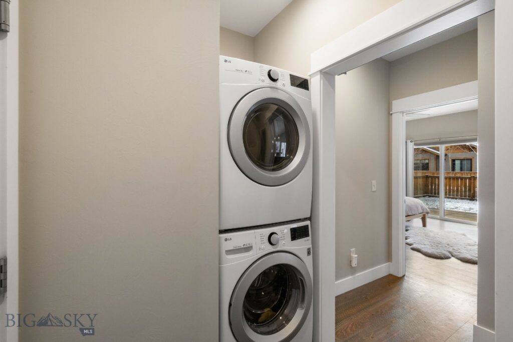 3634 Lolo Way, Bozeman MT 59718