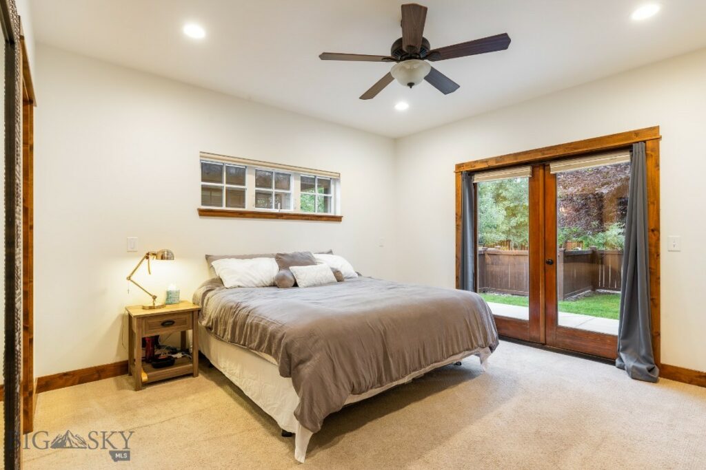 3660 Lolo Way, Bozeman MT 59718