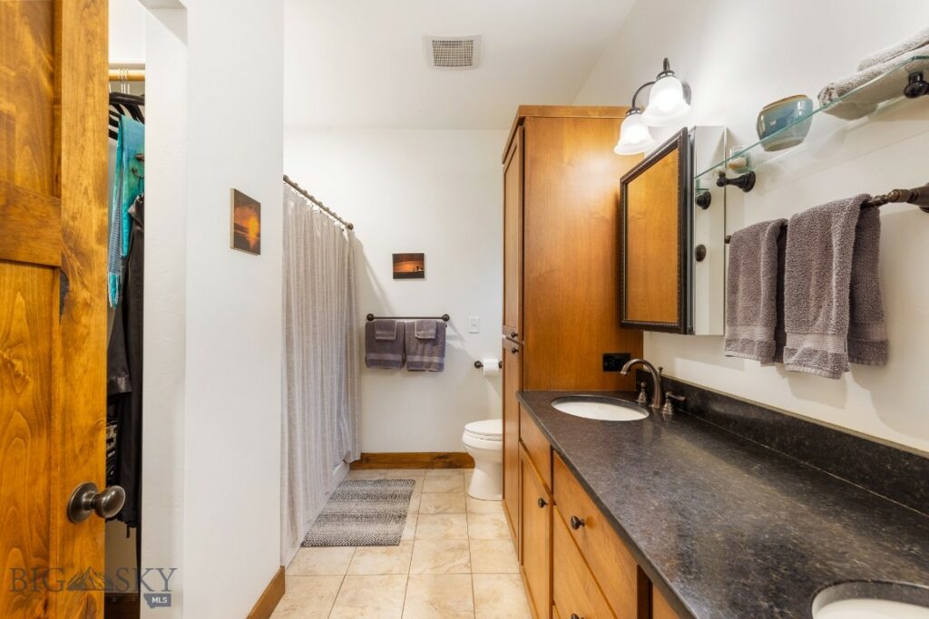 3660 Lolo Way, Bozeman MT 59718