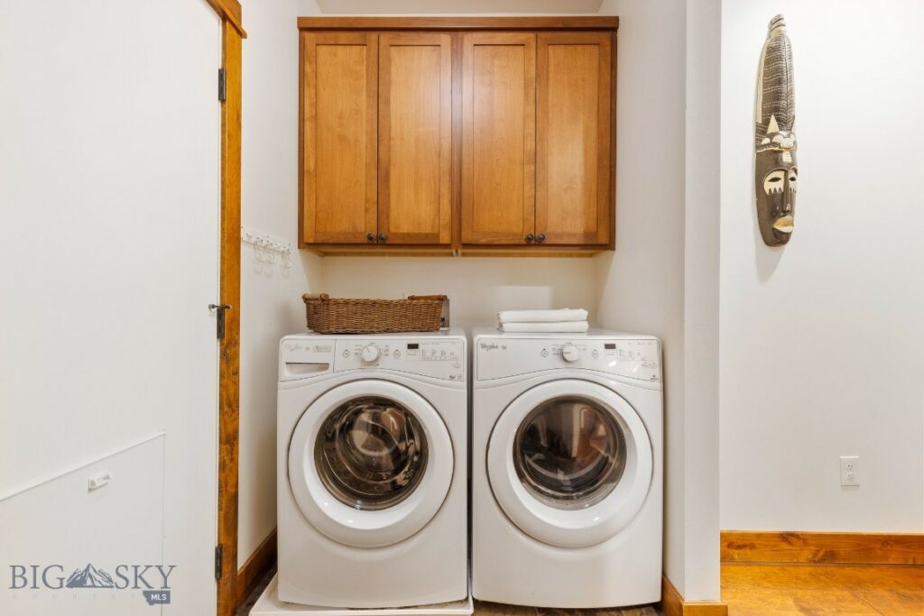 3660 Lolo Way, Bozeman MT 59718