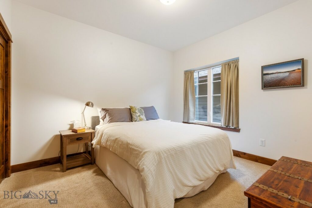 3660 Lolo Way, Bozeman MT 59718