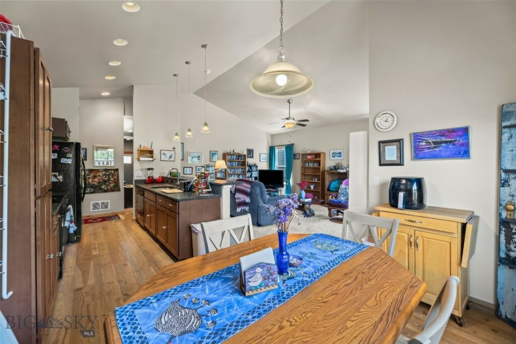 37 Voyager Lane, Bozeman MT 59718