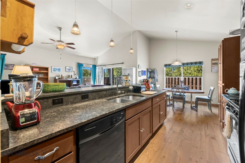 37 Voyager Lane, Bozeman MT 59718