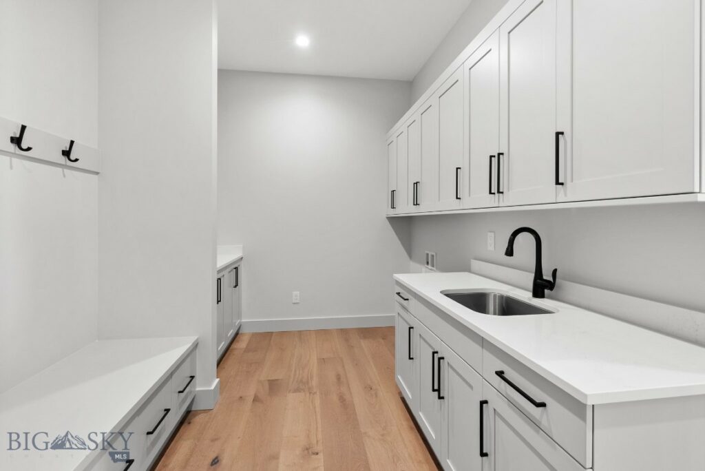 379 Black Bull Trl, Bozeman MT 59718
