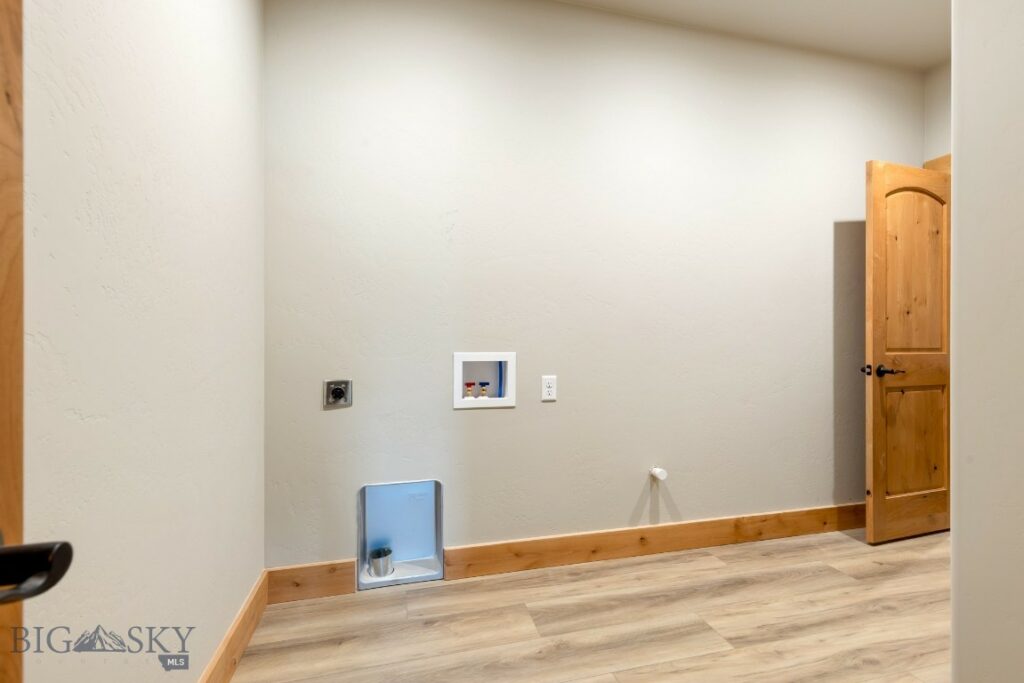 38 Heather Lane, Livingston MT 59047