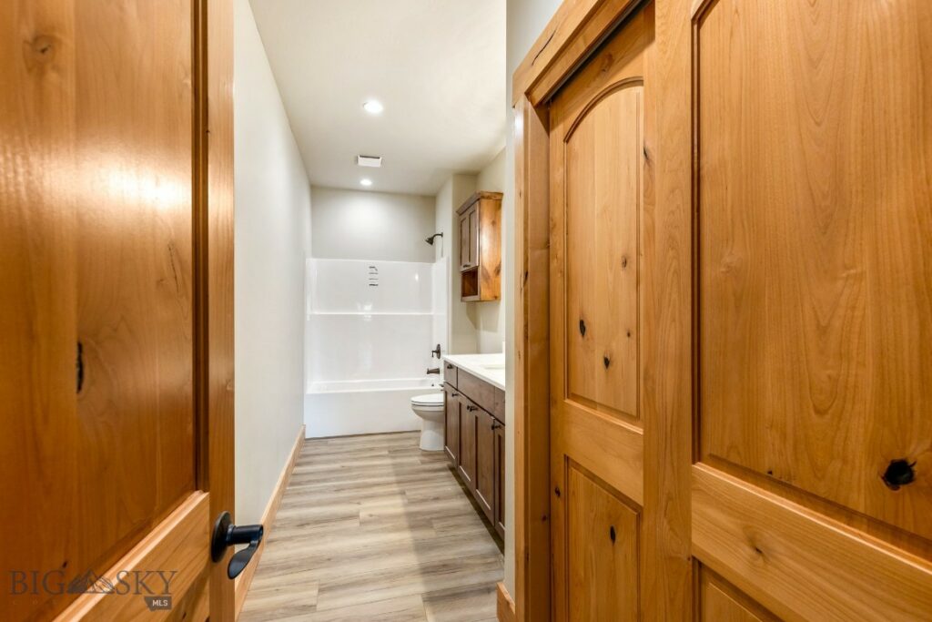 38 Heather Lane, Livingston MT 59047