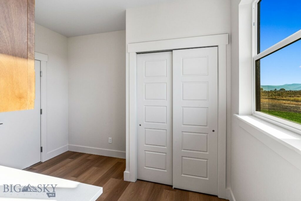 38 Horseshoe Loop, Bozeman MT 59718