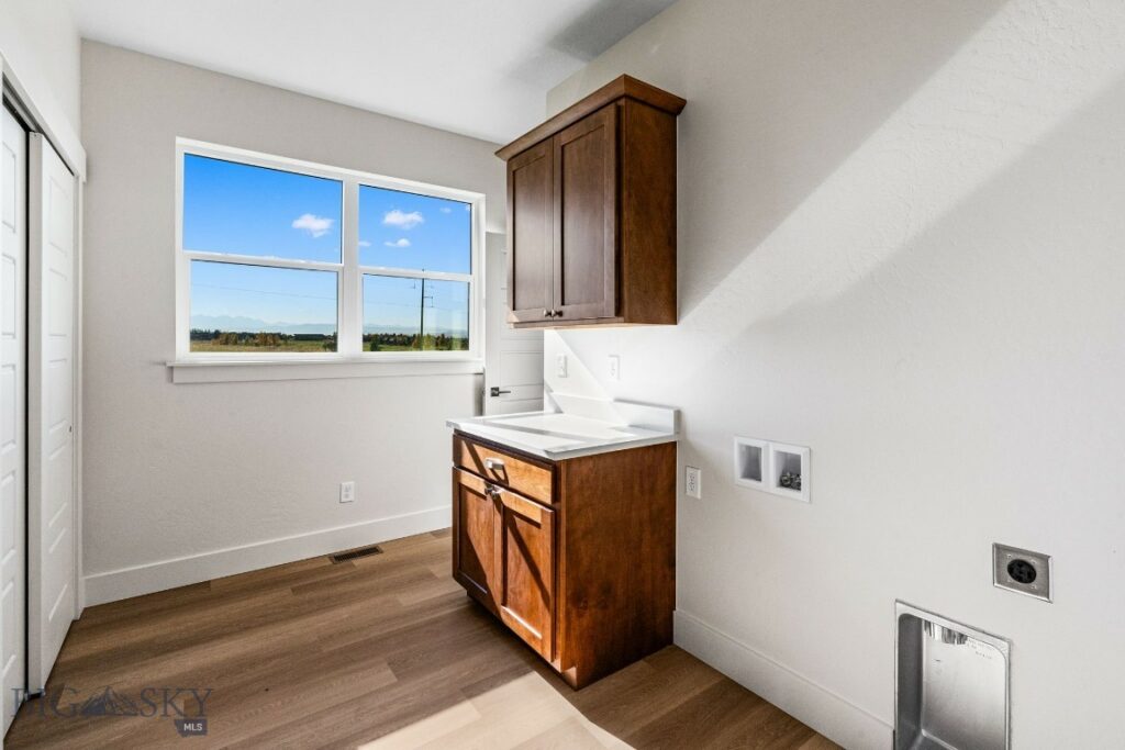 38 Horseshoe Loop, Bozeman MT 59718
