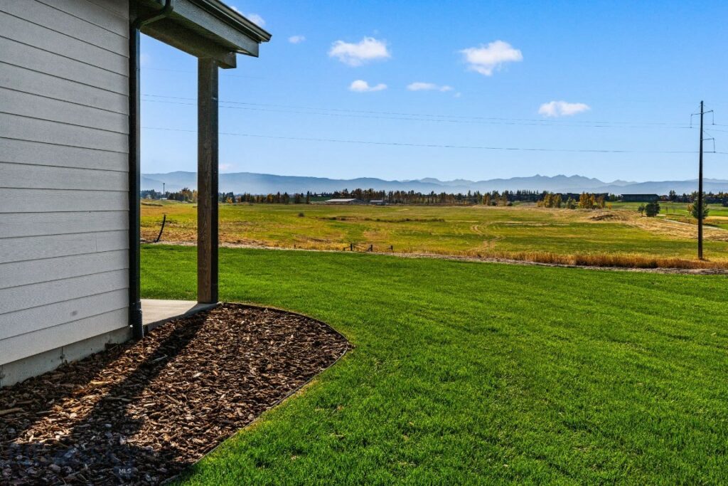 38 Horseshoe Loop, Bozeman MT 59718