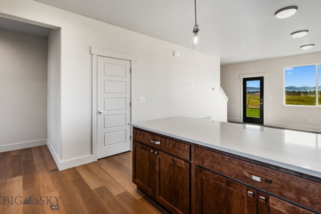 38 Horseshoe Loop, Bozeman MT 59718