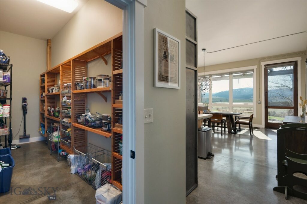 380 Mountain Man Trail, Bozeman MT 59730