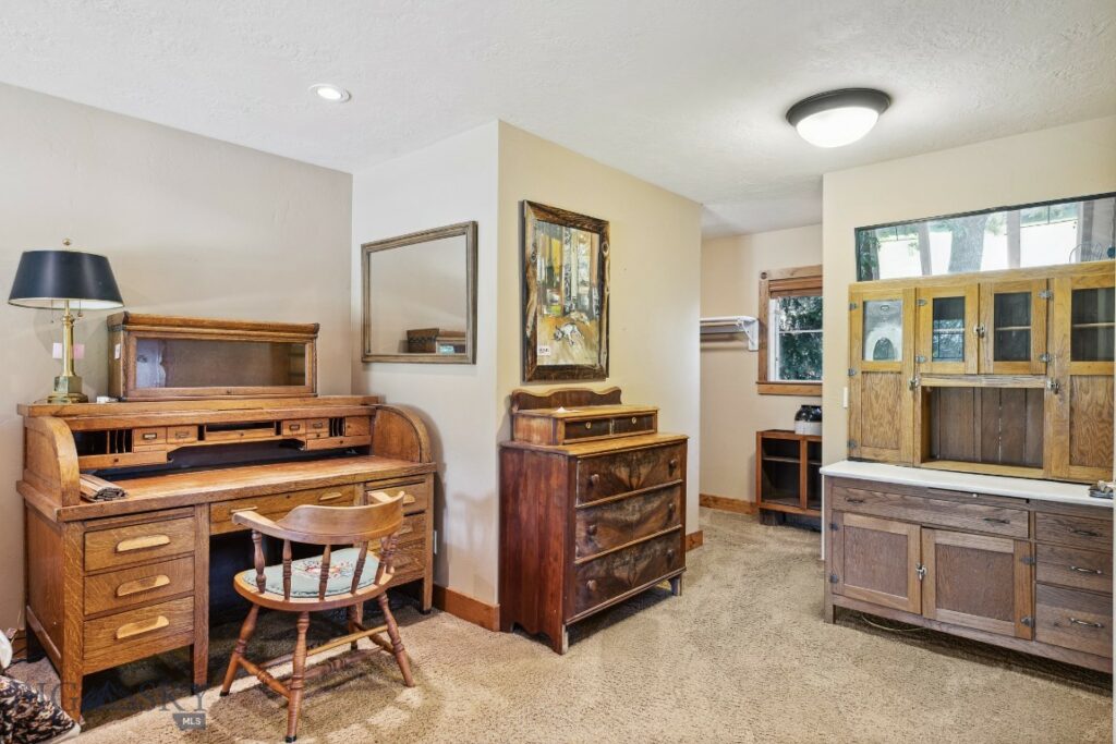 381 Bozeman Trail Road, Bozeman MT 59715