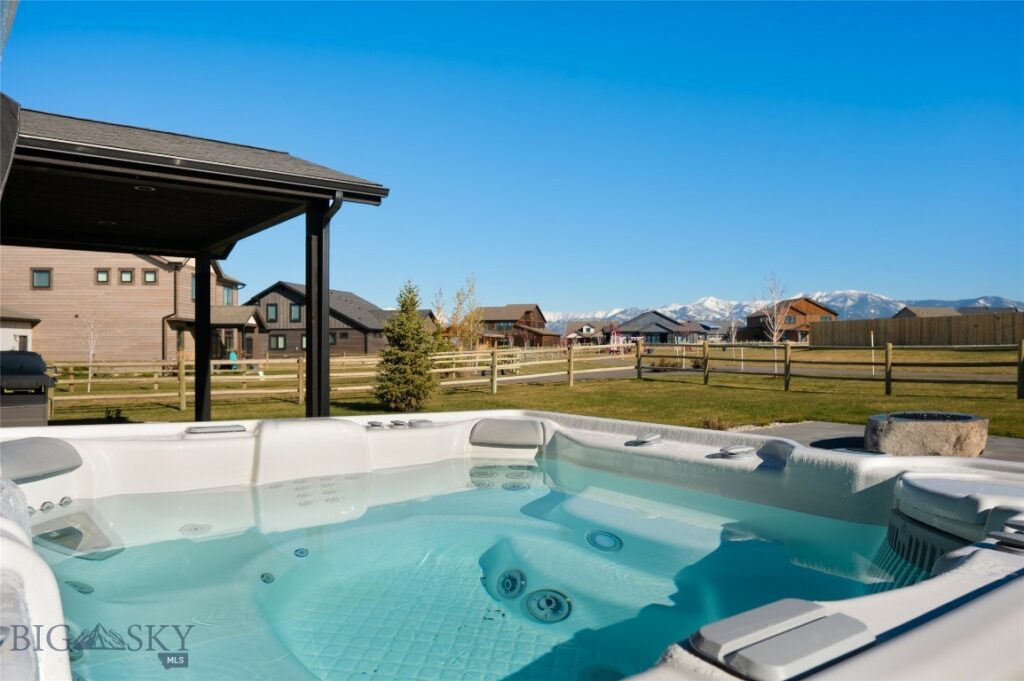 386 White Horse Loop, Bozeman MT 59718