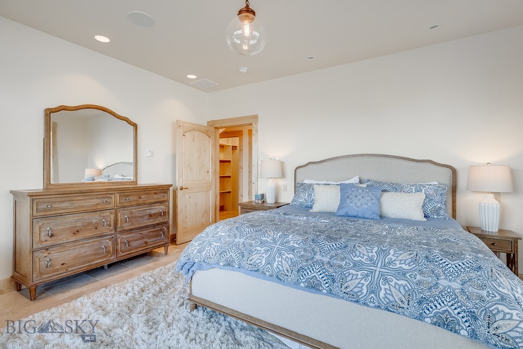 388 Old Clyde Park Road, Livingston MT 59047