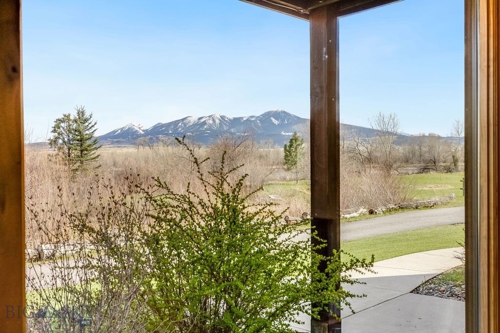 388 Old Clyde Park Road, Livingston MT 59047