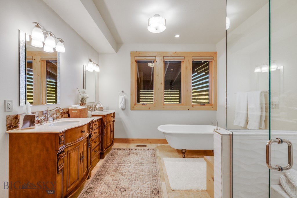 388 Old Clyde Park Road, Livingston MT 59047