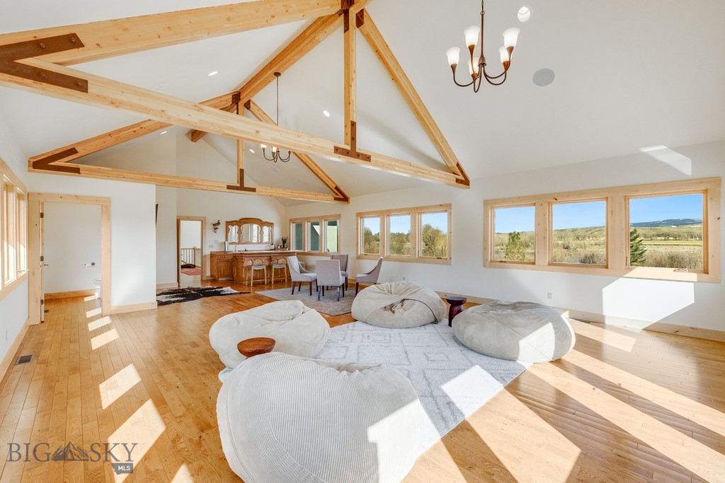 388 Old Clyde Park Road, Livingston MT 59047