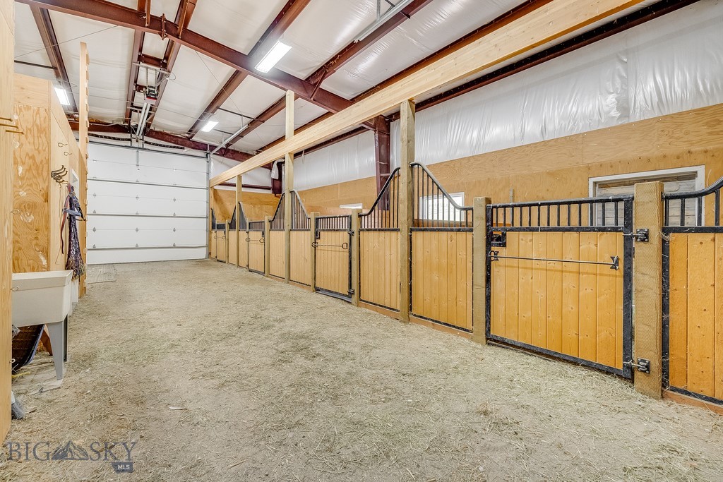 388 Old Clyde Park Road, Livingston MT 59047