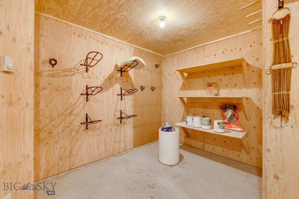 388 Old Clyde Park Road, Livingston MT 59047